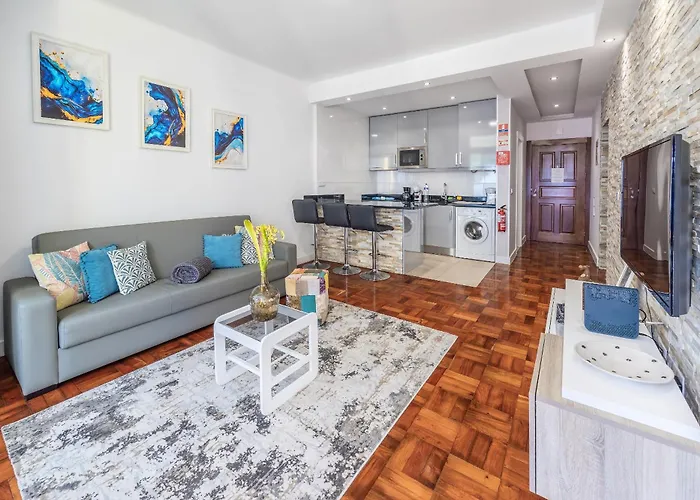 Sea Breeze I Caniço